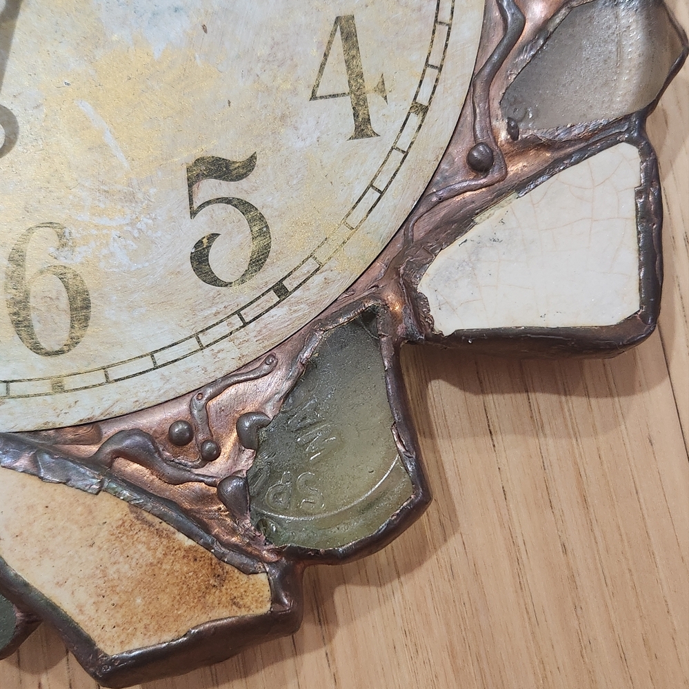 8" Rustic Mosaic Wall Clock Sea Glass Rocks Ceramic Pieces Diane Markin Boho - Picture 2 of 10